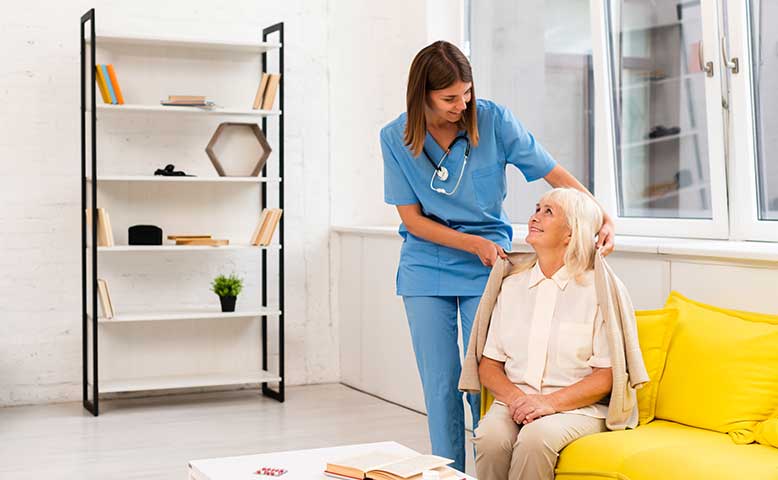 How Can Alzheimer’s Care Services Help Families Manage Care Responsibilities?